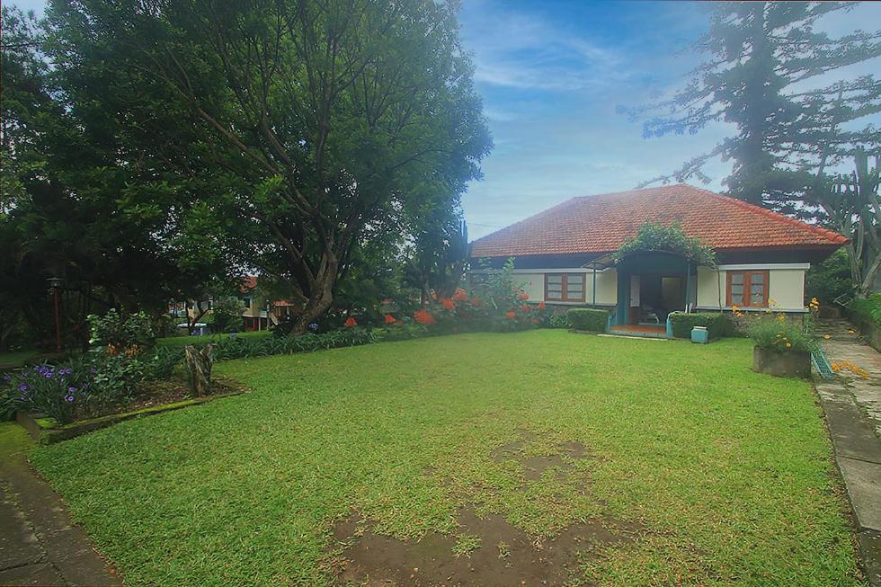 Hotel Villa Rawa Pening Pratama By Aparian Bandungan Bagian luar foto