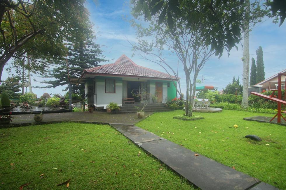 Hotel Villa Rawa Pening Pratama By Aparian Bandungan Bagian luar foto