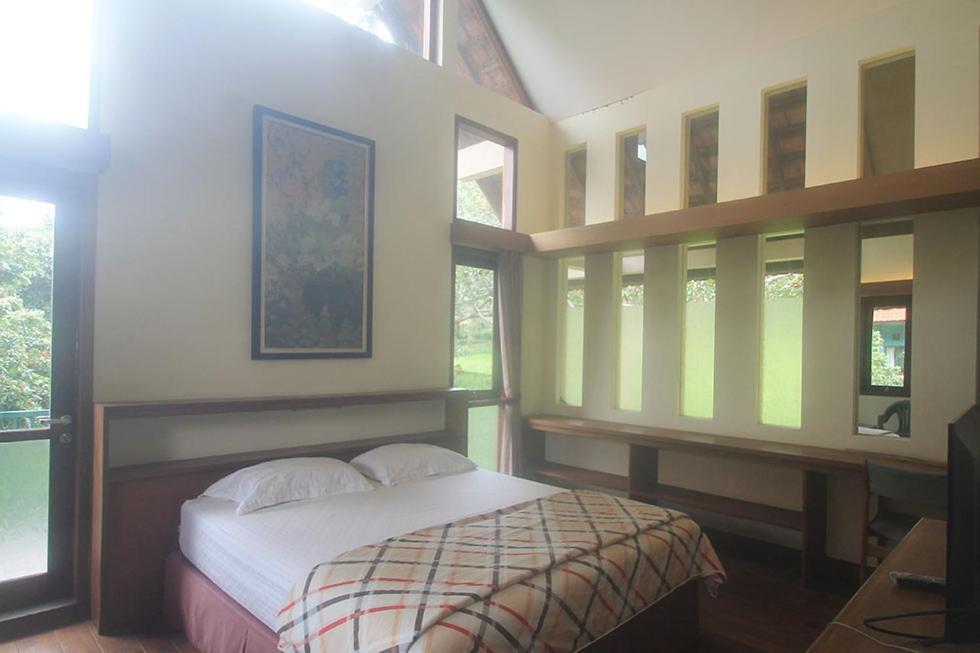 Hotel Villa Rawa Pening Pratama By Aparian Bandungan Bagian luar foto