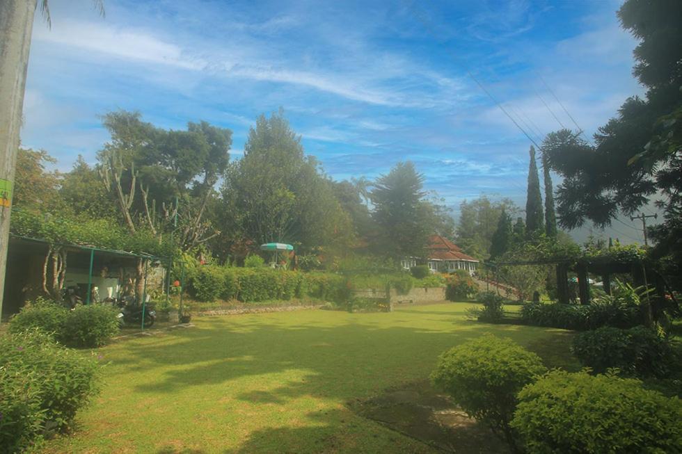 Hotel Villa Rawa Pening Pratama By Aparian Bandungan Bagian luar foto